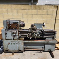 Cadillac LATHE Machine