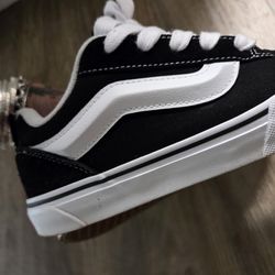 LIKE NEW VANS SIZE 5.5