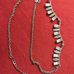 Silver tone necklace