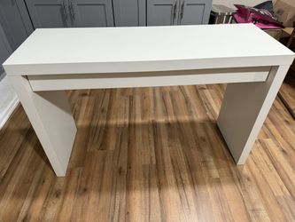 Vanity Table