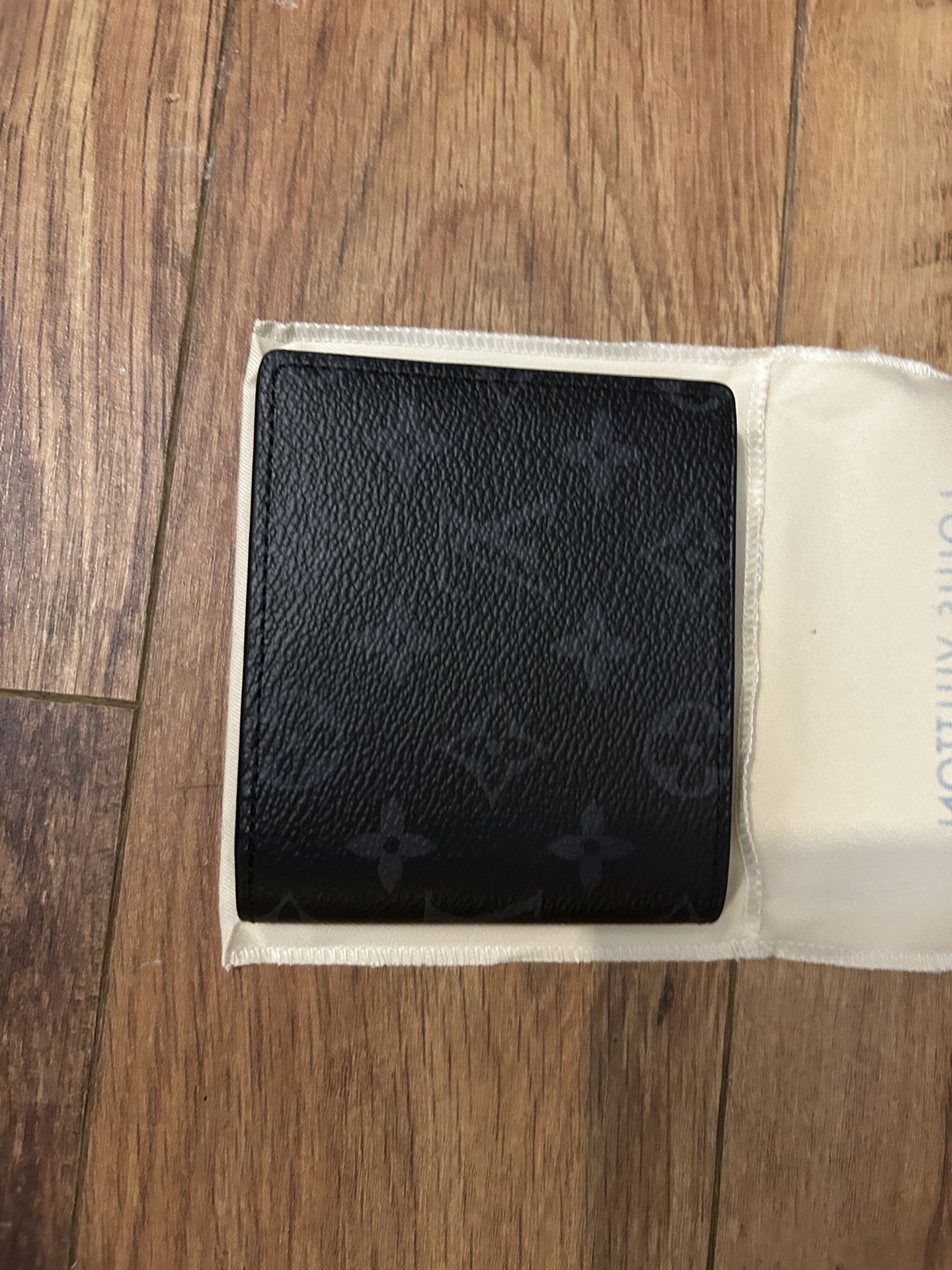 Luis Vuitton Black Flower Wallet