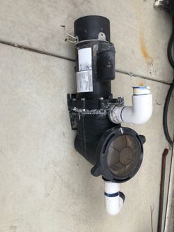 Swimming pool pump 2 speeds works good