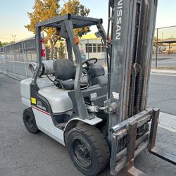 FORKLIFT GREAT DEAL!! WARRANTY!!