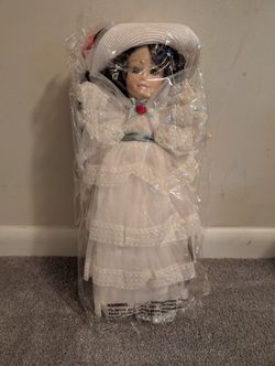 Seymour Mann Signature Series Collection 