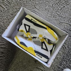 Sulfur Jordan 4 9.5 Mens