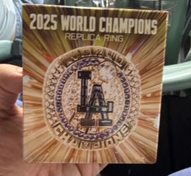 Los Angeles Dodgers Mookie Betts 2025 World Series Replica Ring