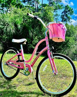 Pearlescent Pink ELECTRA Townie 26” 3-Speed with Custom Basket all its own!  Ideal Step Thru 26”🕊️