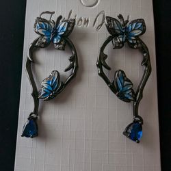 Beautiful Fashion Jewelry Earrings w Blue Butterfly 