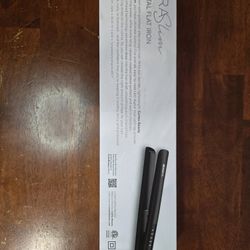 Cortex Beauty Ultra Slim 1" Digital Flat Iron Black