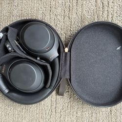 Sony Headphone W4 (WH-1000XM4)
