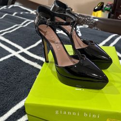 Gianni Bini Heels 