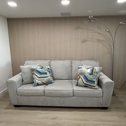 Ashley Sofa Bed – Modern Beige – Queen Pull-Out – Like New