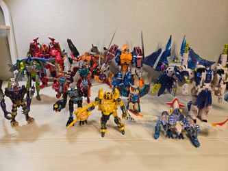  Vintage 90’s Transformer Collectibles - Beast Wars Toys 