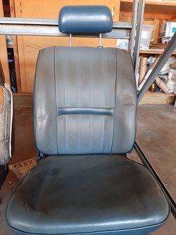 Toyota Corolla Te72 passenger seat