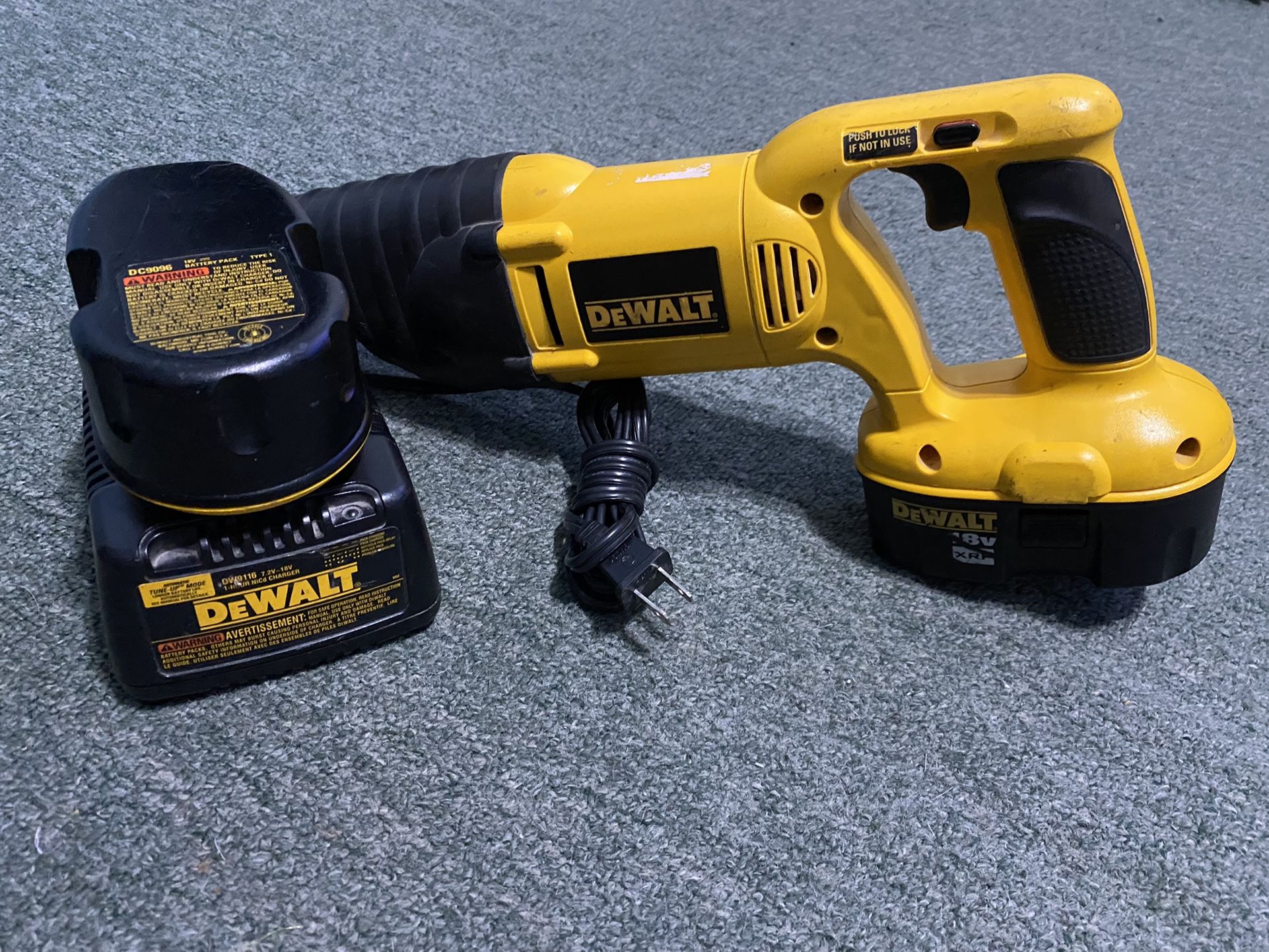 Dewalt 18 Volt Cordless Saw Kit