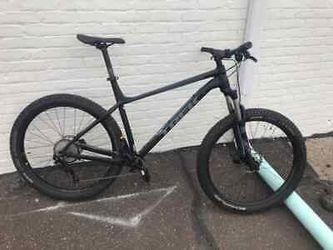 2018 trek Rosco 7