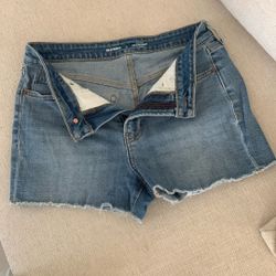 Women’s Short 