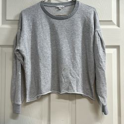 American Eagle Gray Long Sleeve Top with Raw Hem - Size Medium - GUC