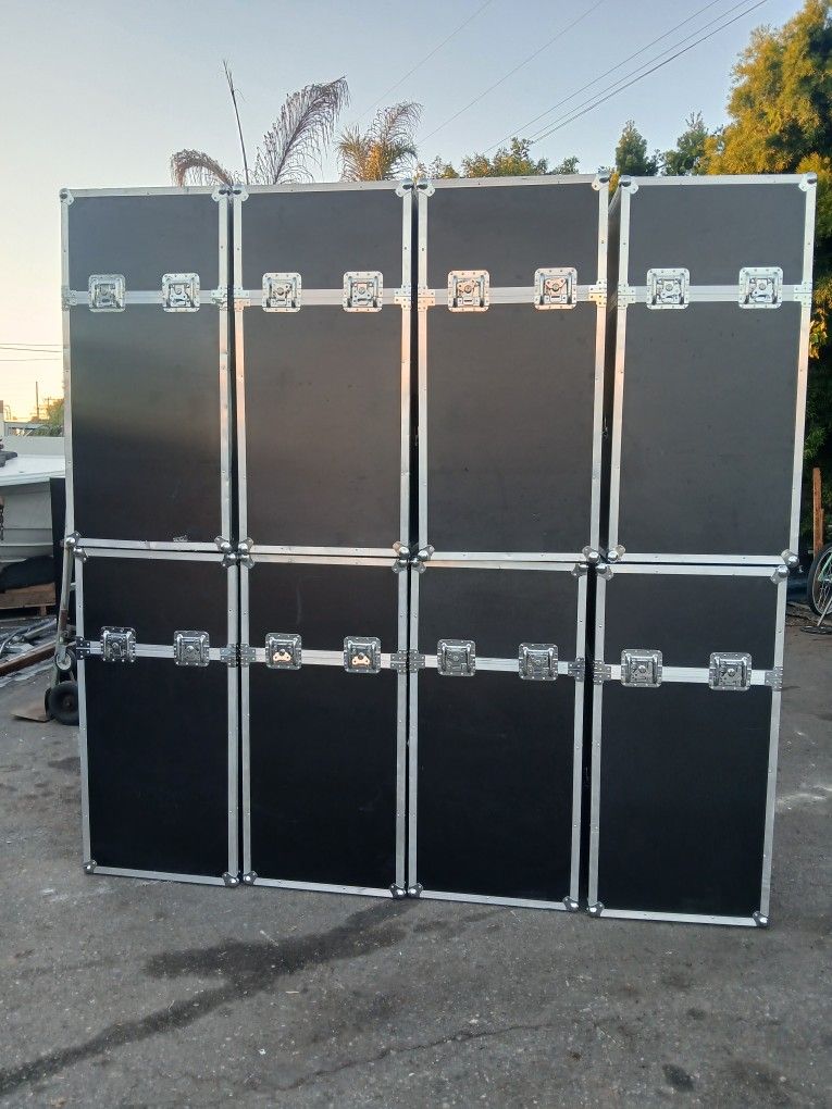 For Sale: 8 Audio Equipment Transport Cases. Good Condition 