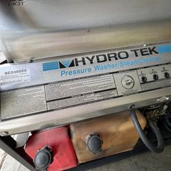 Hydro Tek SC33005V Hot Pressure Washer / Steam Cleaner – Commercial Unit – Runs Briggs & Stratton Vanguard 16HP 