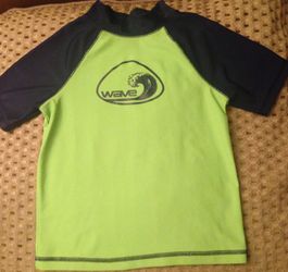 Boy swim shirt size 4t