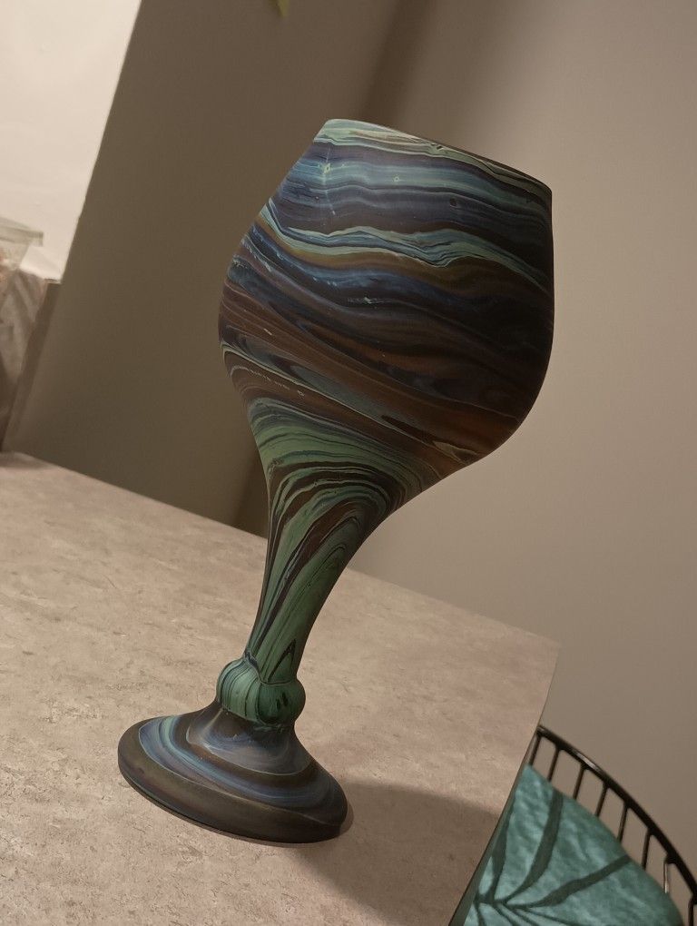 artesian drinking glass