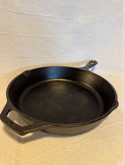 Lodge 10.5” Cast Iron Skillet