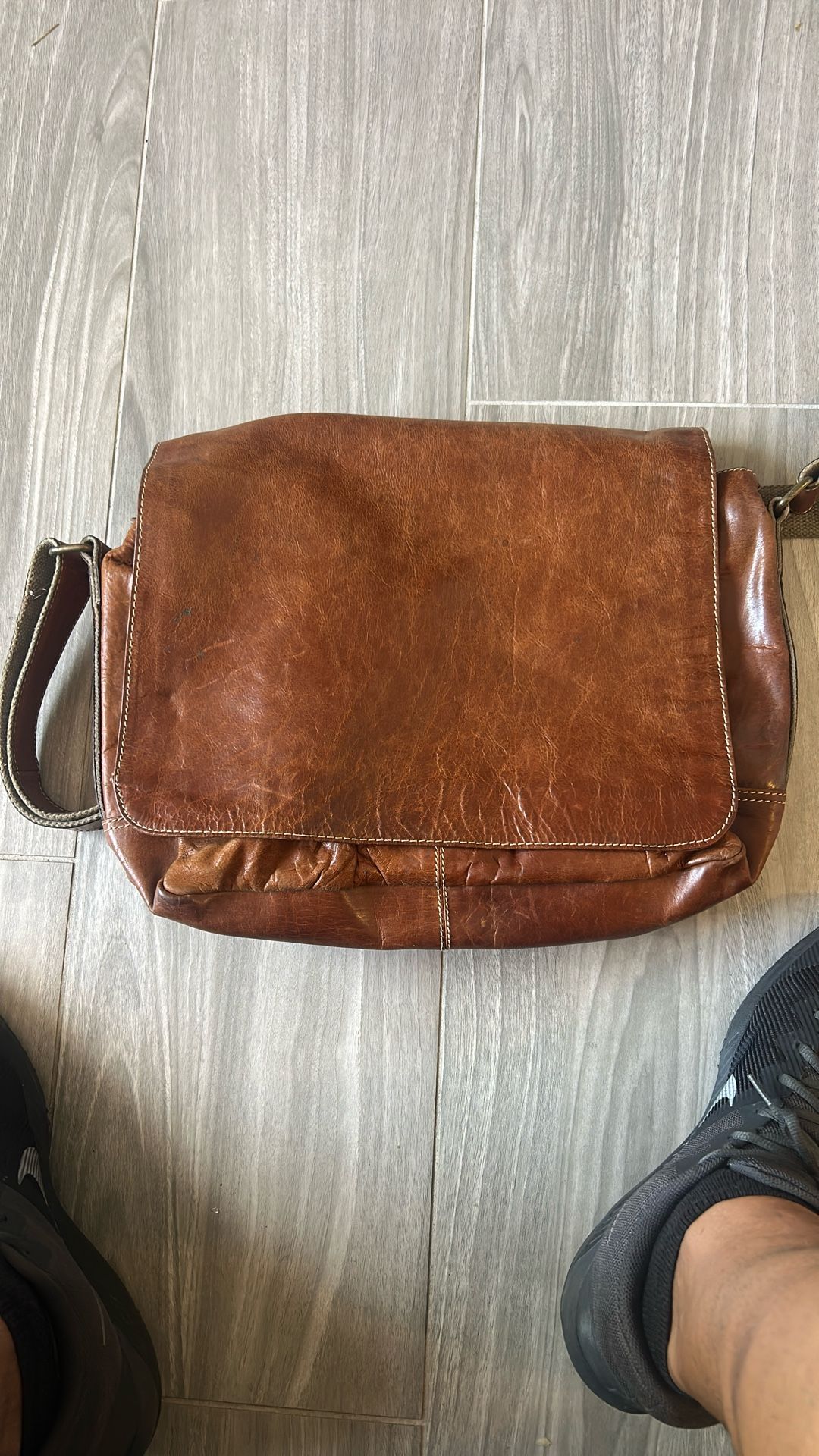 Fossil Messenger Bag