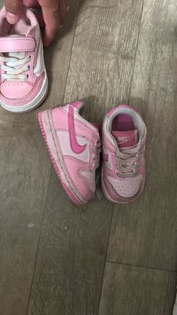4c Nike dunks 30$