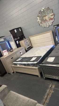 Queen Size Bedroom Set