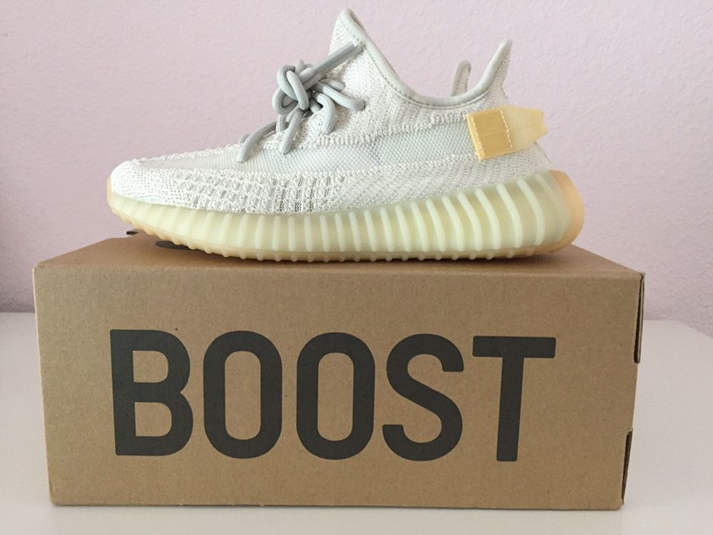 Adidas Yeezy 350 Light Size 6 And 7