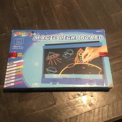 New Magic Light Board  New in box  Batteries Included  Retails $52 