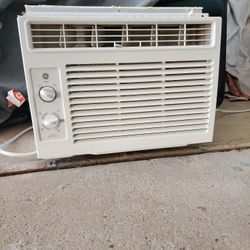 Small window AC.