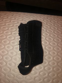 Ankle brace
