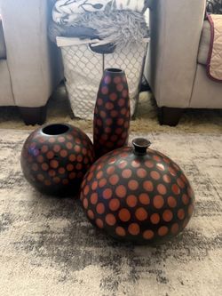 Chulucana pottery vases