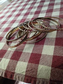 18 kt gold bracelets