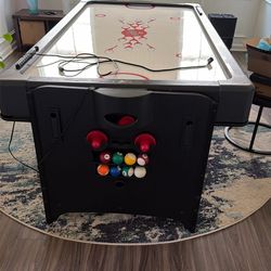 Gaming table