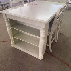 New 5 PCs Table and 4 Chairs