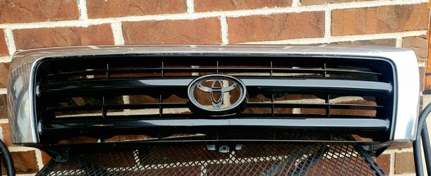 OEM Toyota TACOMA Grill 1st GEN