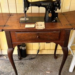 1938 Singer Sewing Machine 