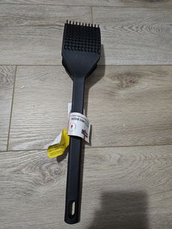 Barbecue Grill Brush And Scraper (New)