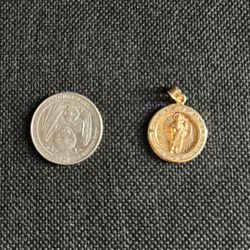 10K REAL GOLD VIRGIN MARY PENDANT 