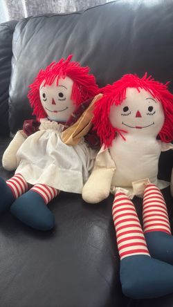 Vintage raggedy Ann and Andy dolls