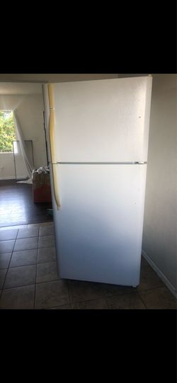 Kenmore white refrigerator