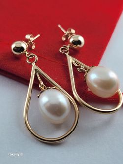 14K Yellow Gold Freshwater Pearl Drop-Shaped Dangle Earrings, Solid Gold!/ Aretes de Oro con Perlas de Agua Dulce! 👌🎁Post Tags: Aretes de Oro