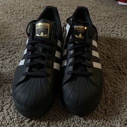 Adidas Superstars 