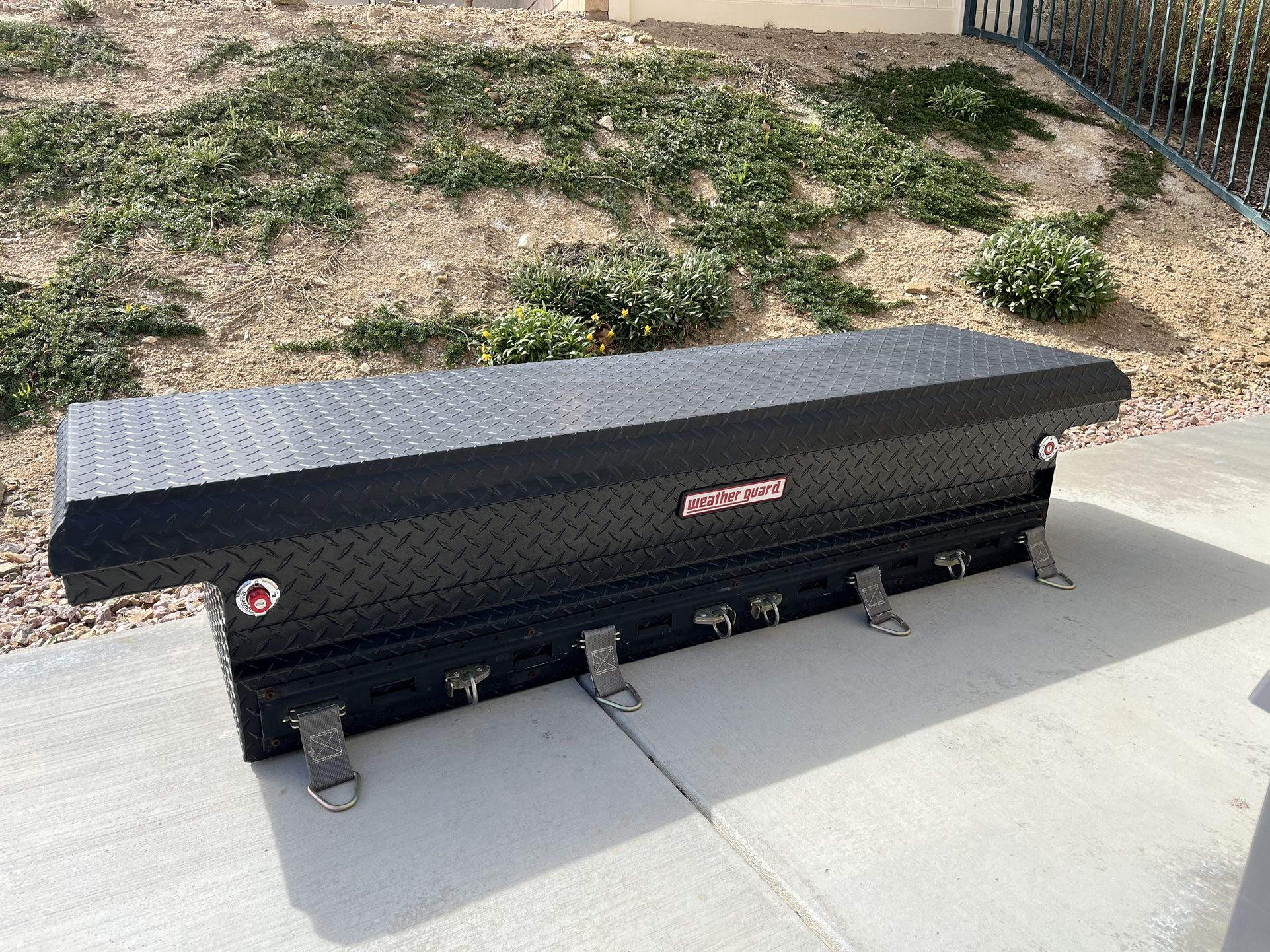 WEATHER GUARD 71.5-in x 20.25-in x 15-in Black Aluminum Top Mount Truck Tool Box