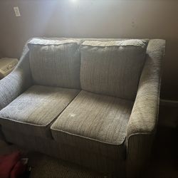 Free Furniture In Overland Area
