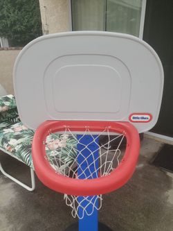 Little Tikes Adjustable Basketball Hoop