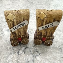 Tall Covered Wagon VTG Salt & Pepper Shakers Novelty Western Cowboy